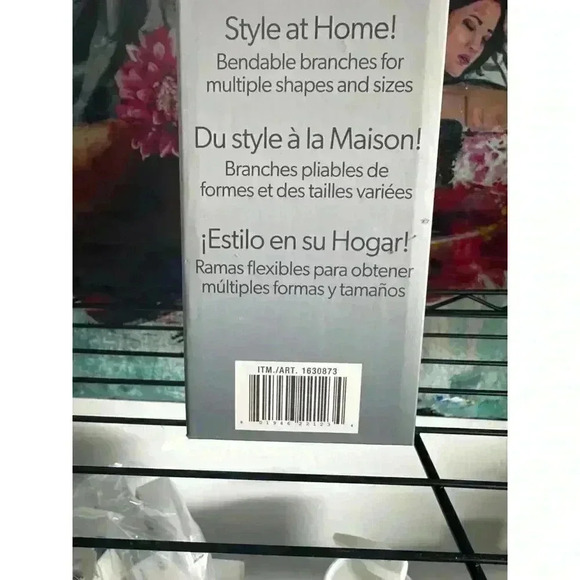 EVERGREEN Silver + Argent Plata LED Décor Branches - Pack of 2 - Picture 2 of 4